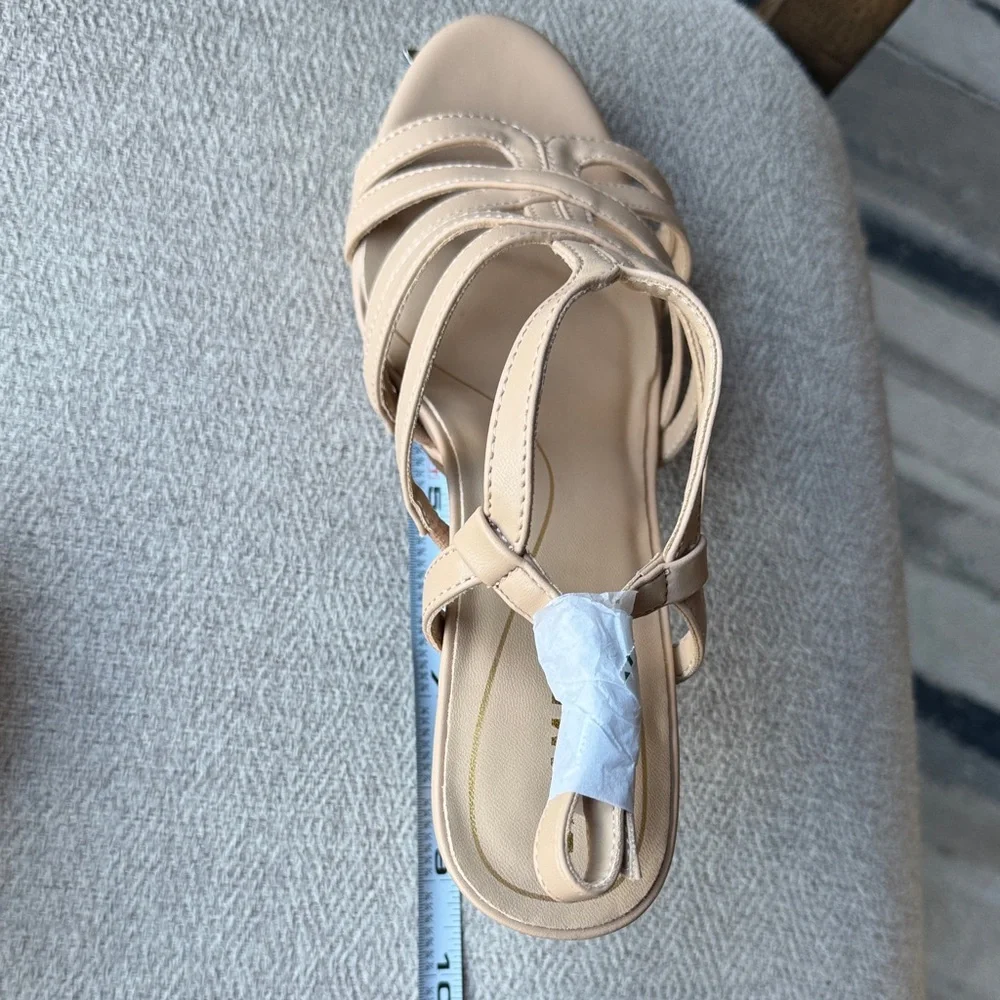 Dream Pairs Beige Strappy Sandals